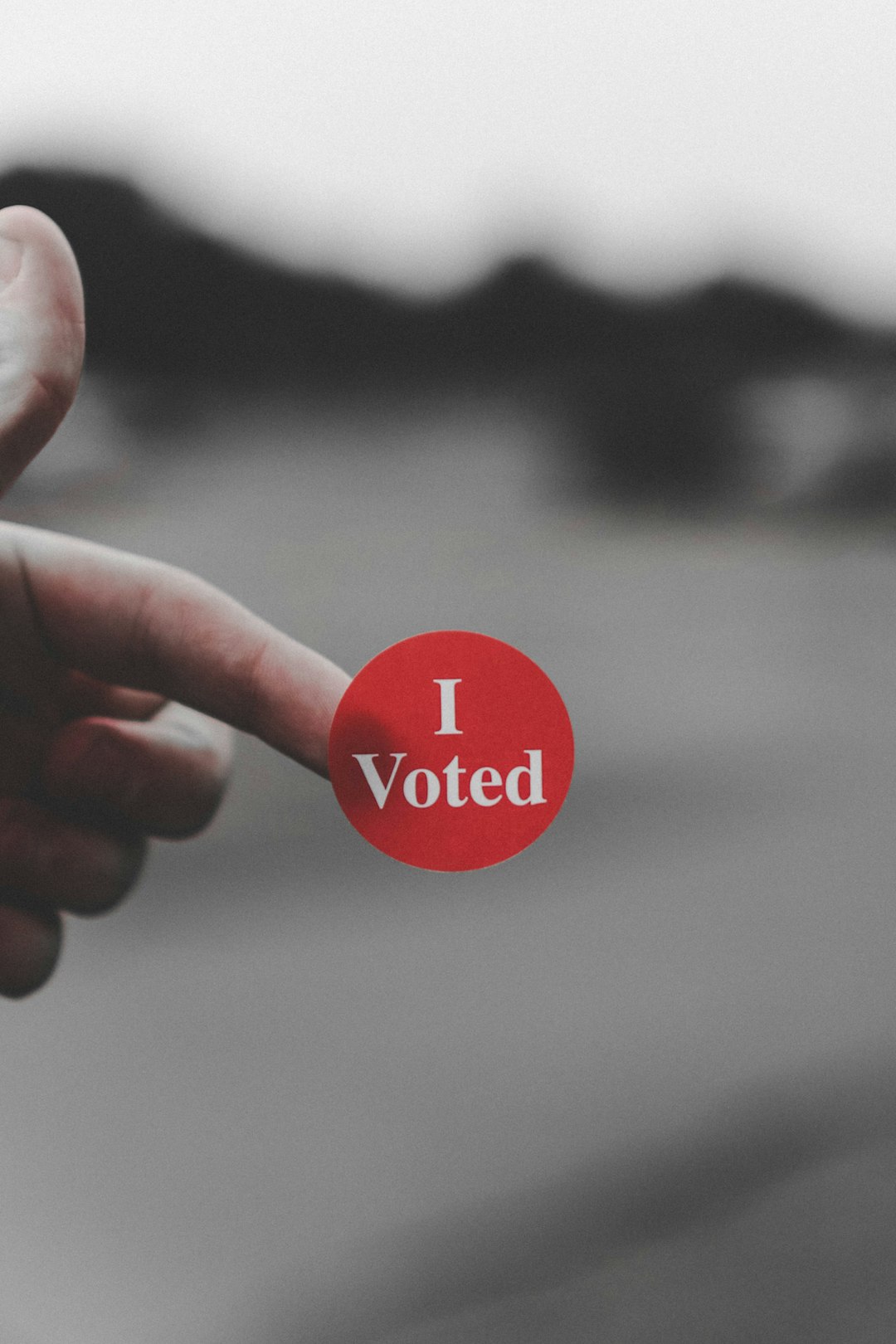 Beyond Ideology Why Bipartisan Compromise Must Become Our New National Norm