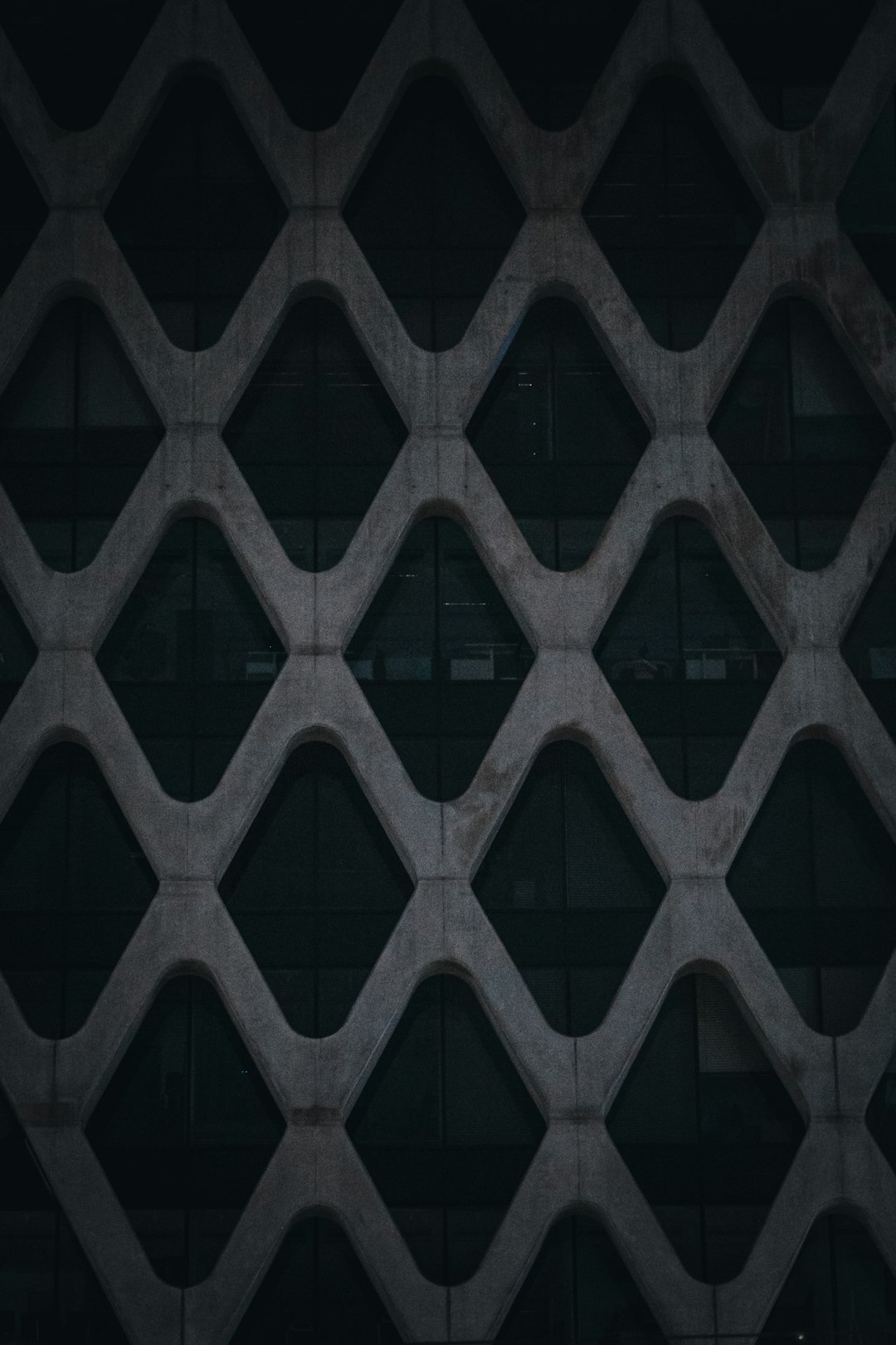 Enhancing Architecture with Hypervisor Alerts for Optimal Performance