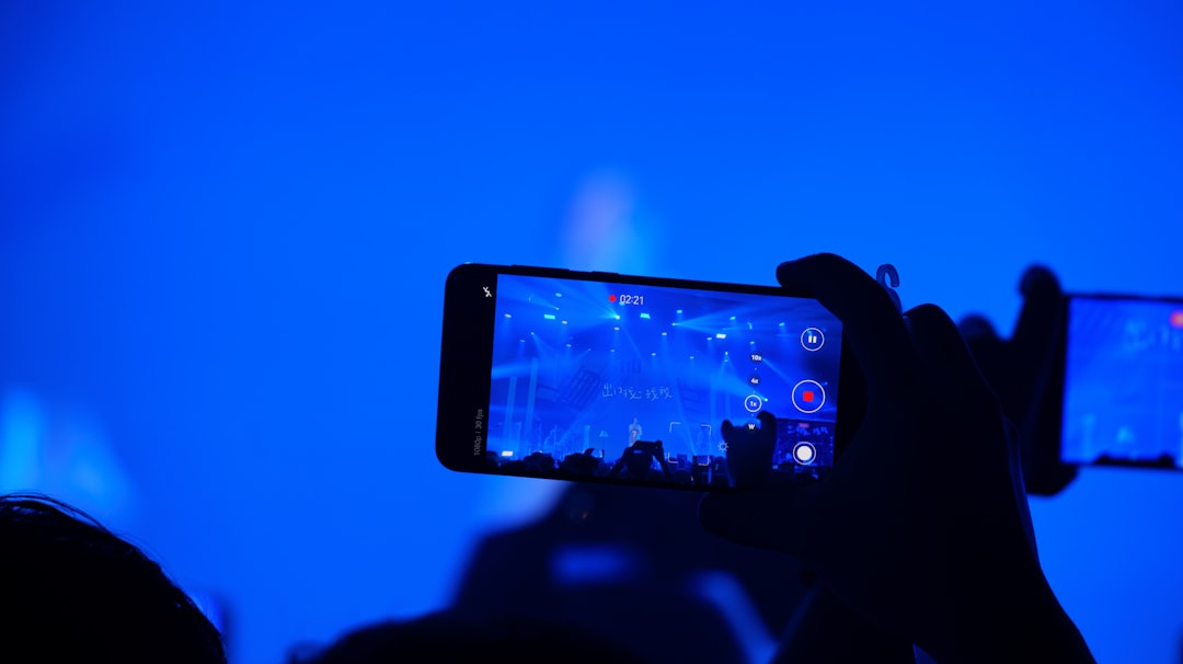 Enhancing Vlogging Interactivity with IoT Frameworks for Engaging Content