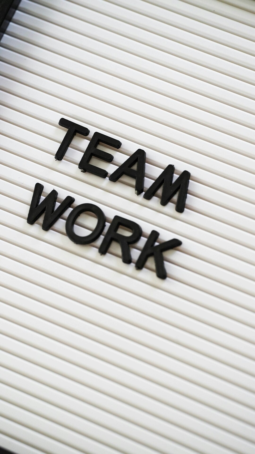 Effective Management Strategies for Peer Endpoint Collaboration