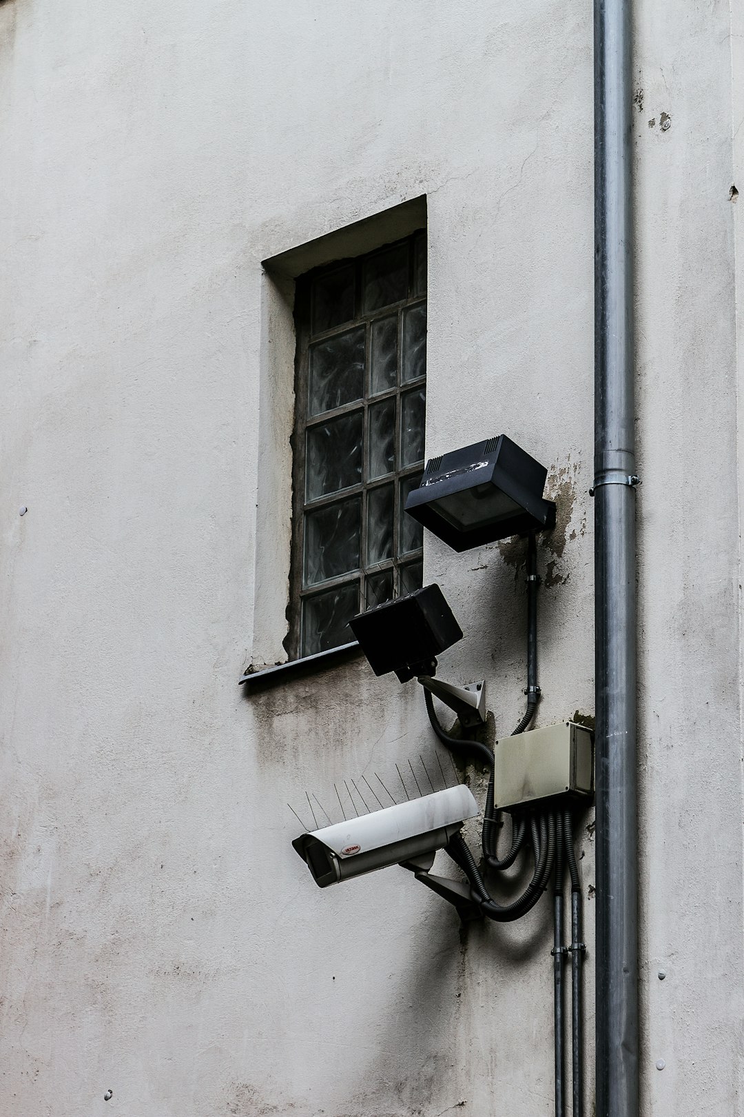 Navigating the Transition to Internet Surveillance in Modern Society