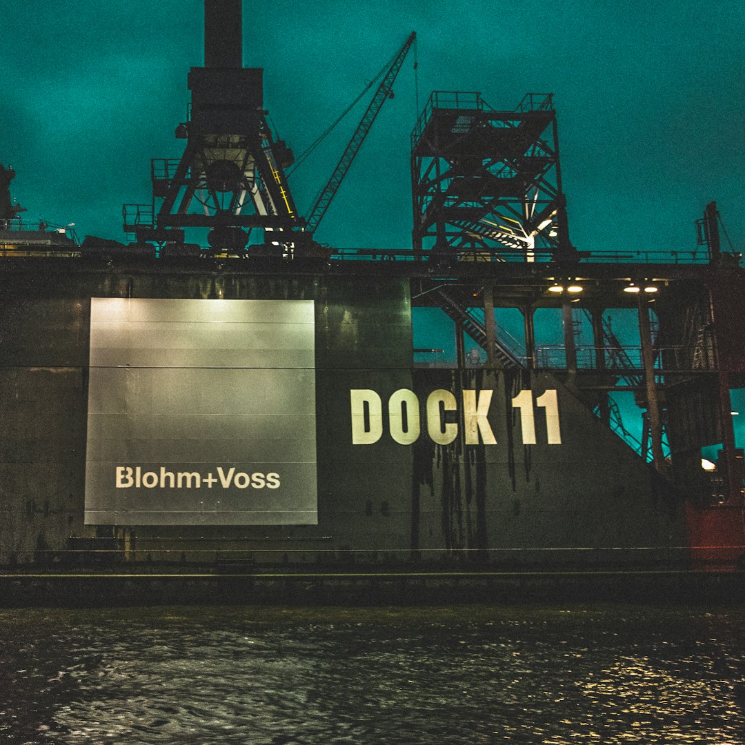 Docker OOP Gateway Actor Algorithm Optimization