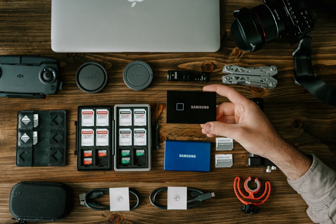 Smart drones boost bandwidth for tokenized gadget UI upgrades